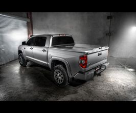 Undercover 17-20 Toyota Tundra 6.5ft Elite LX Bed Cover - Cement Gray for Toyota Tundra XK50